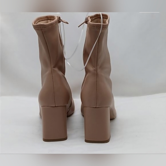 NEWSteve Madden Harli Boots Womens 9.5M Blush Faux Leather Square Toe Whimsygoth - Picture 4 of 7